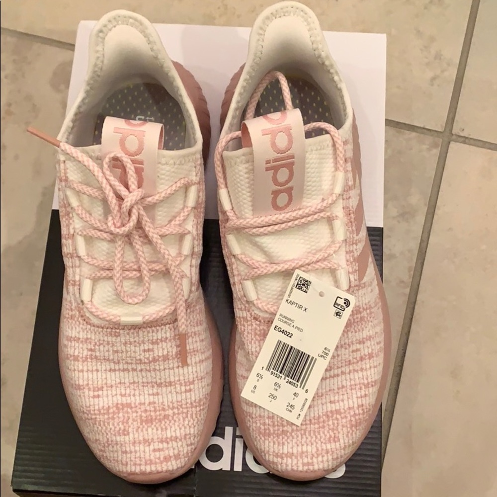 NEW  ADIDAS WITH tag and box KAPTOR X light pink